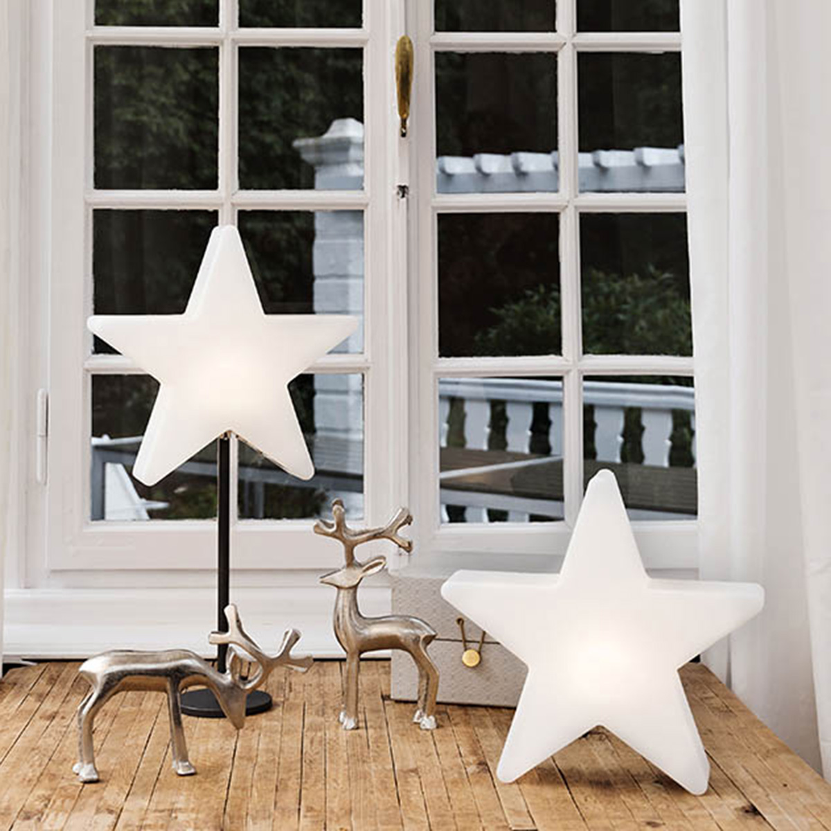 8 seasons design Shining Window Star LED Akkuleuchte, weiß / schwarz