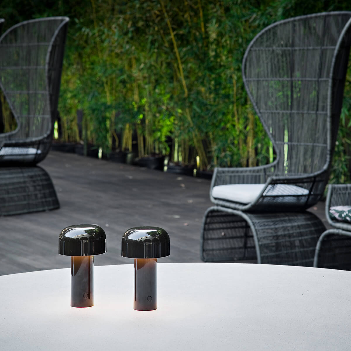 Flos Bellhop Battery LED Akkuleuchte, cioko glänzend (©Germano Borrelli)