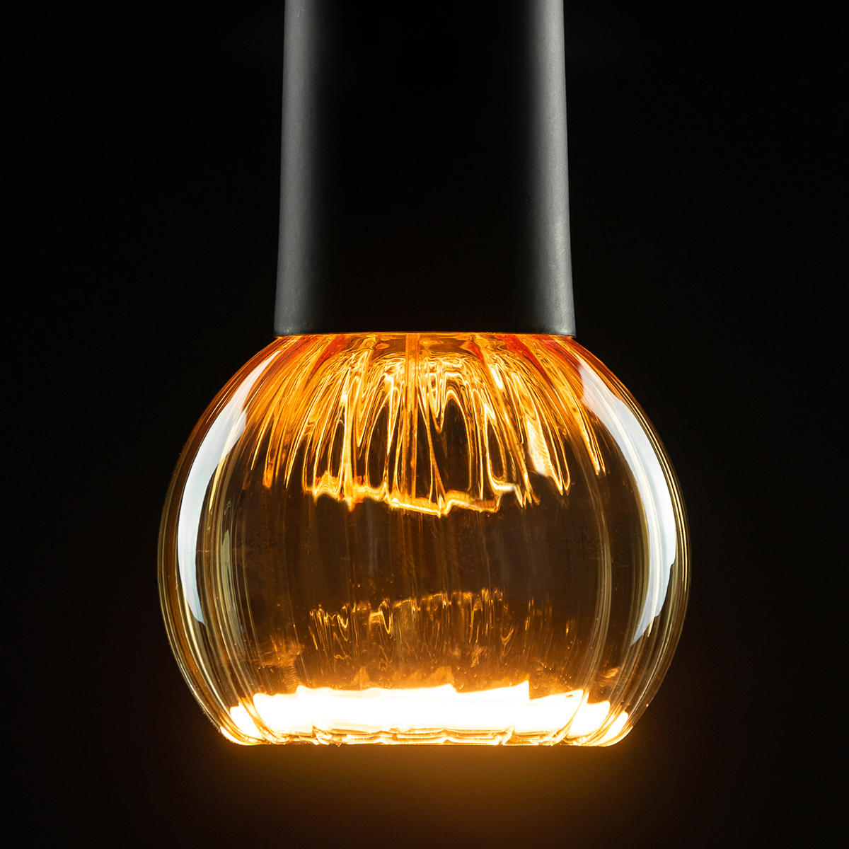 Segula LED Floating Globe 80 straight Gold E27, 4 W, 2200 K, dimmbar, Ø: 8 cm