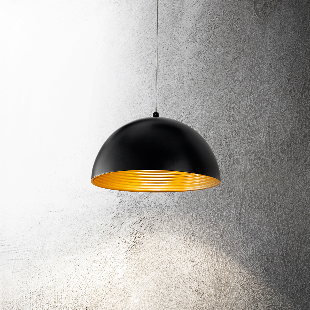 Fabas Luce Dingle Pendelleuchte, schwarz / Gold