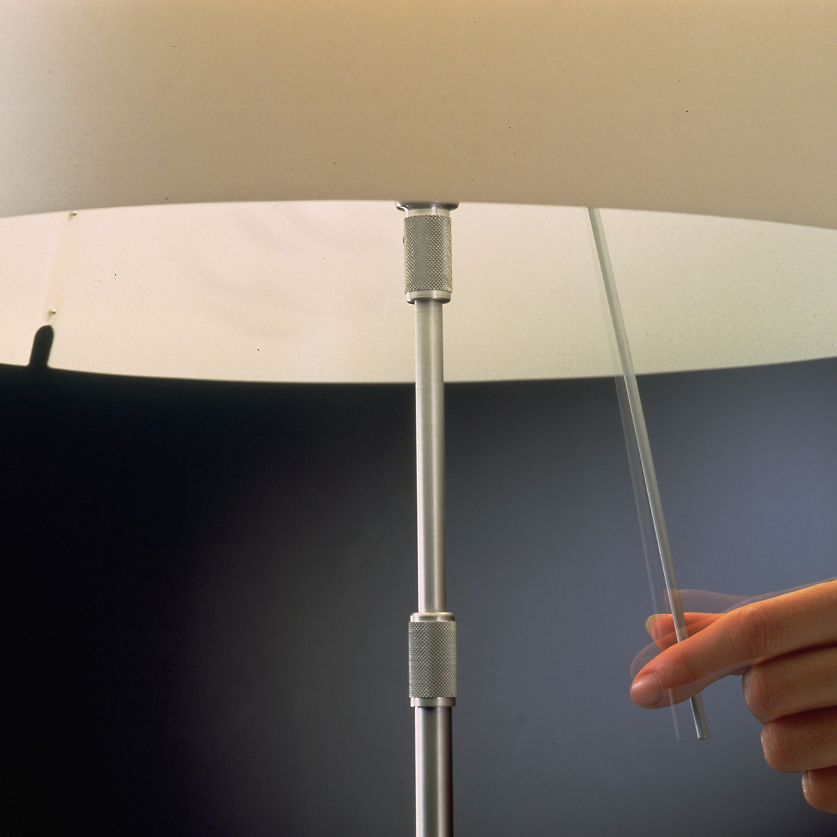 Luceplan Costanza Tavolo Teleskop mit Touchdimmer, Alu, Stäbchen mit Touchdimmer
