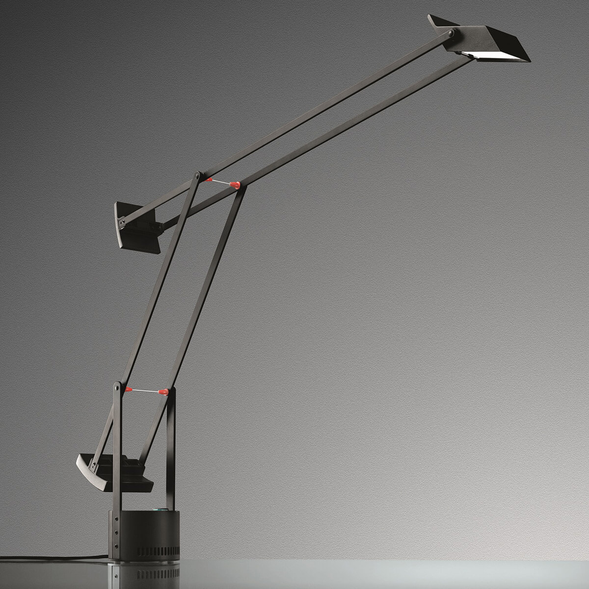 Artemide Tizio Tavolo, schwarz