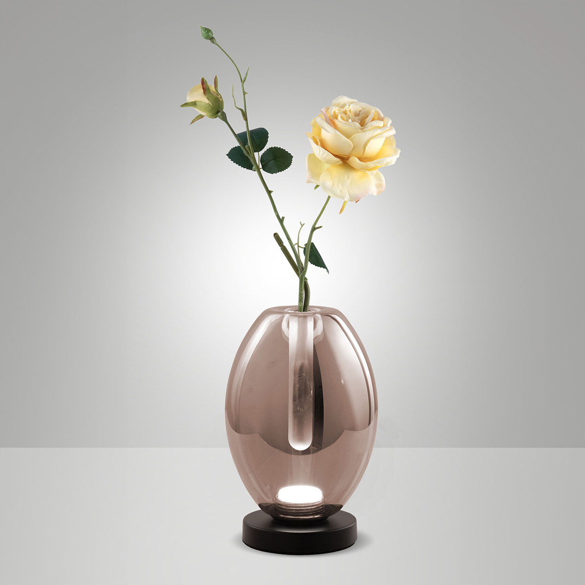 Tully LED Tischleuchte & Vase