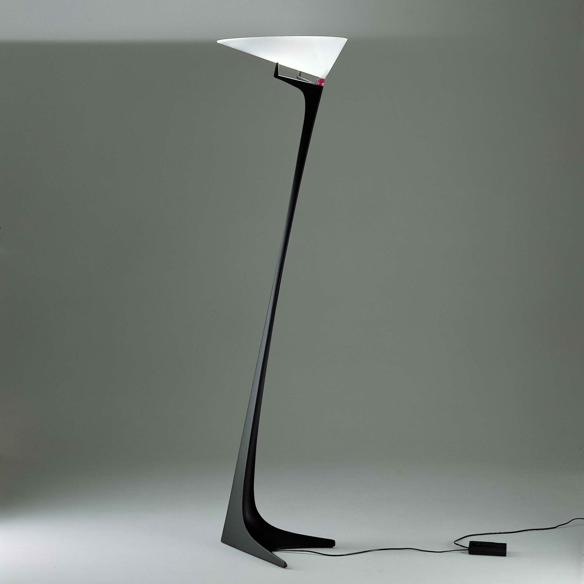 Artemide Montjuic Terra, schwarz / weiß