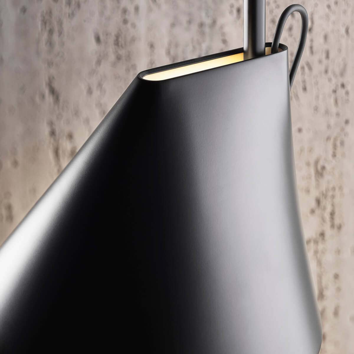 Louis Poulsen Yuh LED Tischleuchte, schwarz