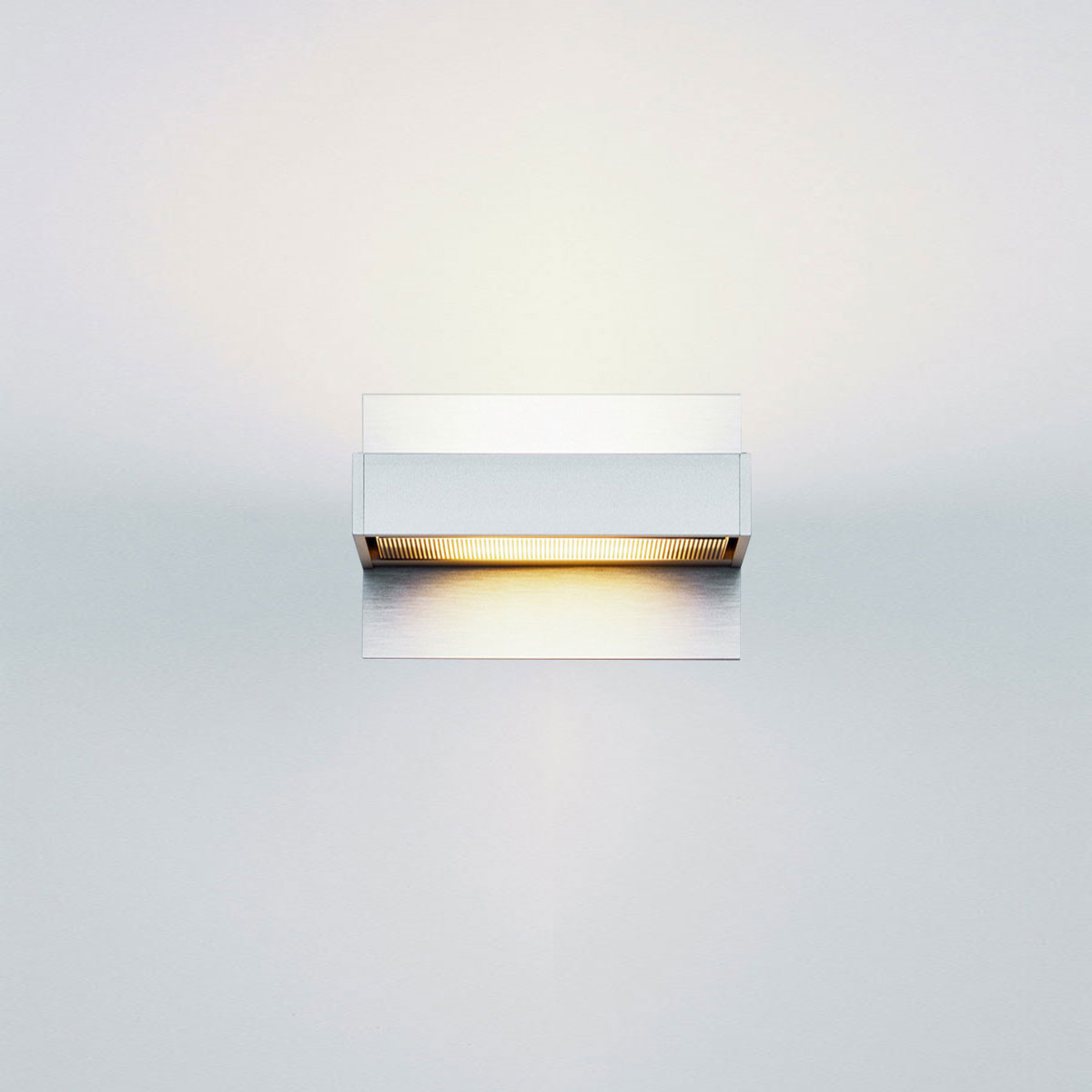Serien.lighting SML² 150 Wall LED, Alu silber, Gläser: satinée / Raster, mit SML² 150 Wall Wandabdeckung, Aluminium silber