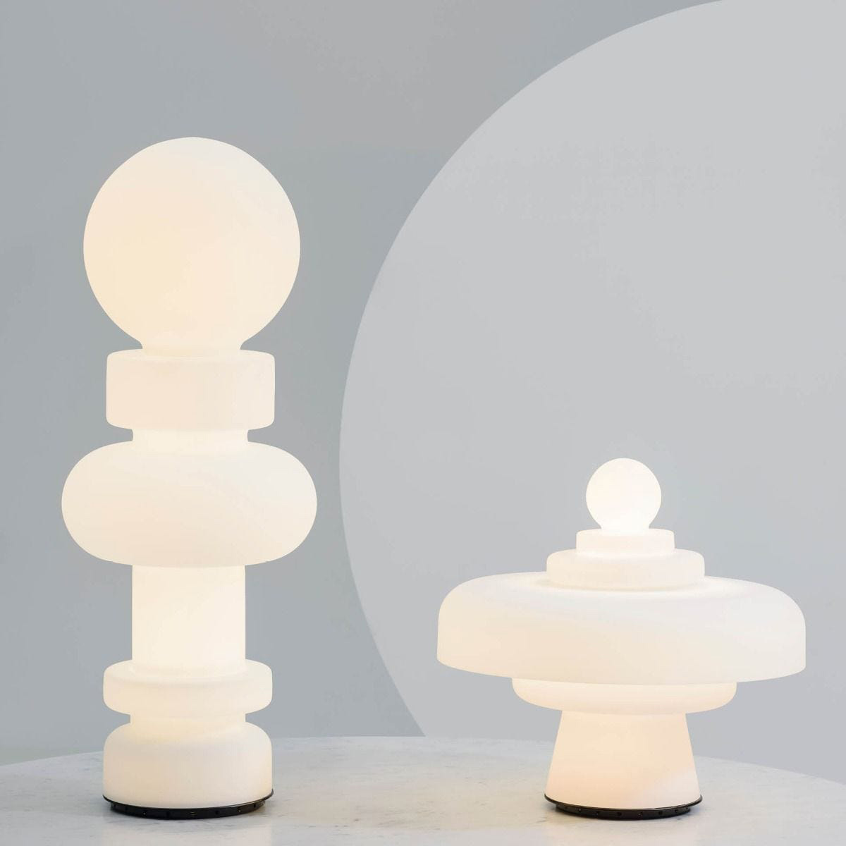 Fontana Arte Re LED Tischleuchte, weiß, und Fontana Arte Regina LED Tischleuchte, weiß