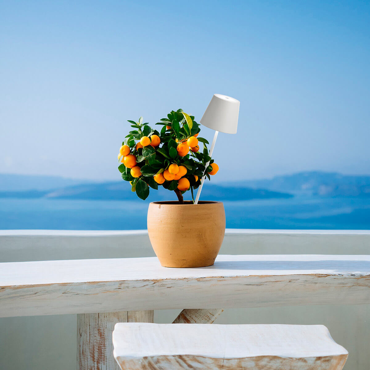 Zafferanon AiLati Poldina Picchetto Pro LED Akku-Spießleuchte, weiß