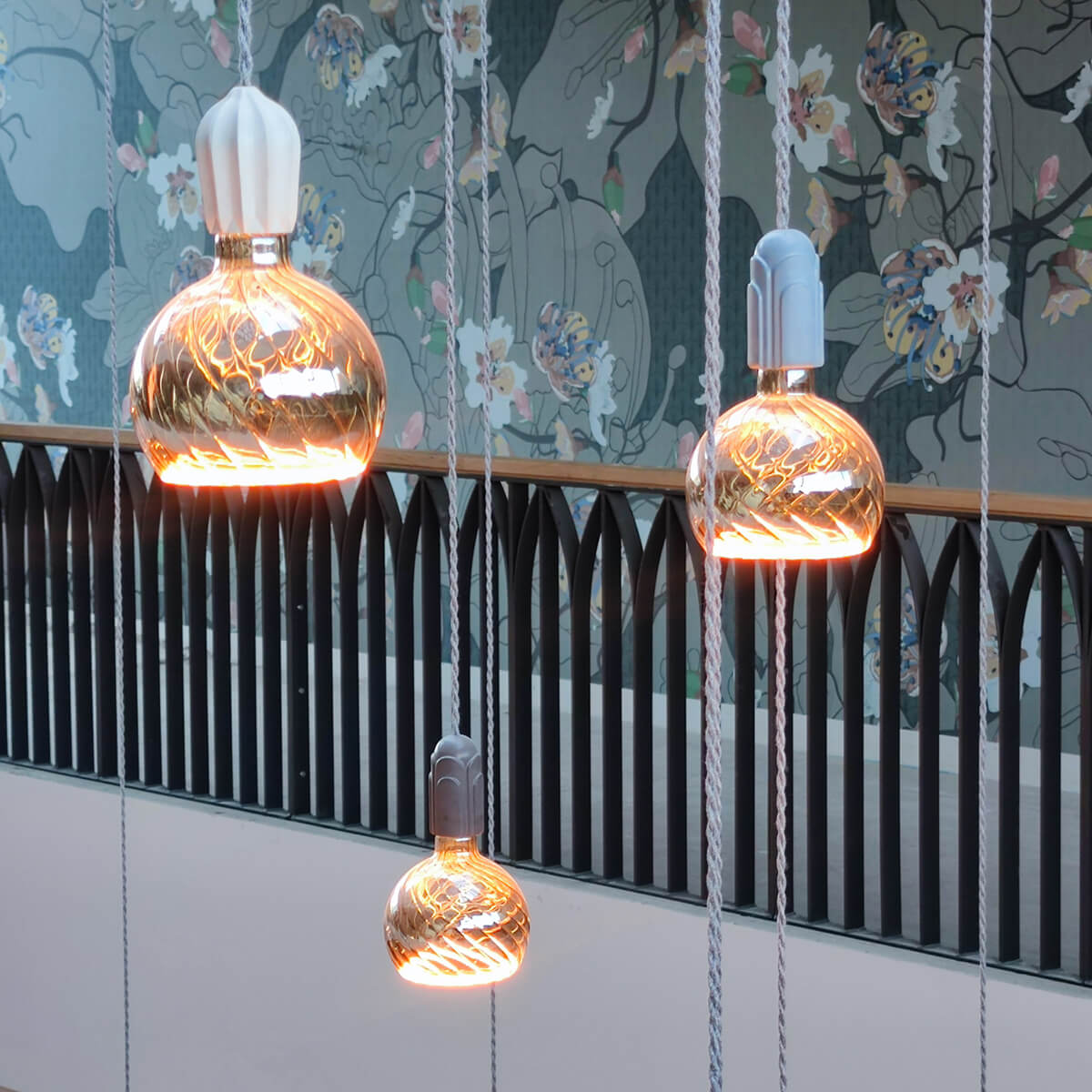 Segula LED Floating Globelampen twisted smokey grau, verschiedene Ausführungen