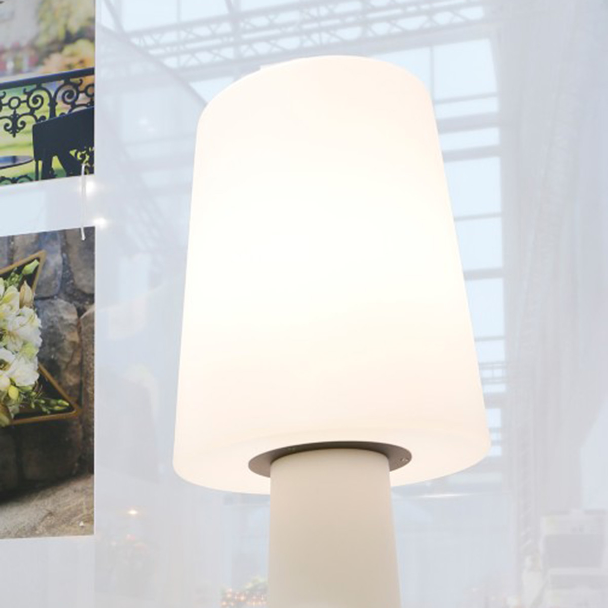 8 seasons design No. 1 RGB LED Stehleuchte, 160 cm, weiß, Detail