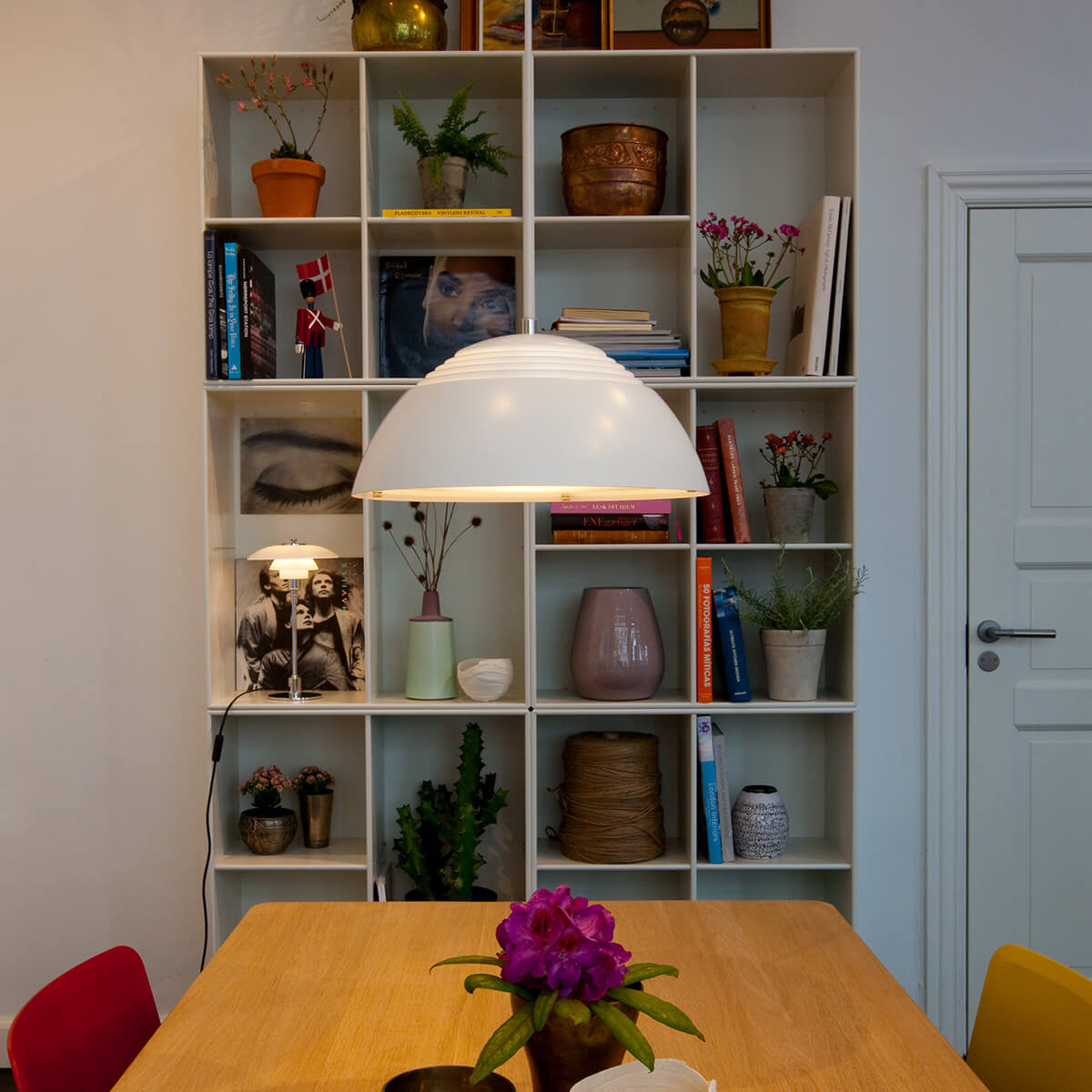 Louis Poulsen AJ Royal LED Pendelleuchte, Ø: 37 cm, weiß