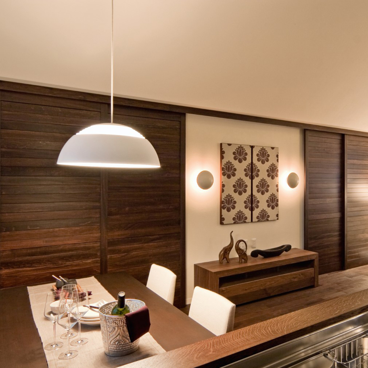 Louis Poulsen AJ Royal LED Pendelleuchte, Ø: 37 cm, weiß