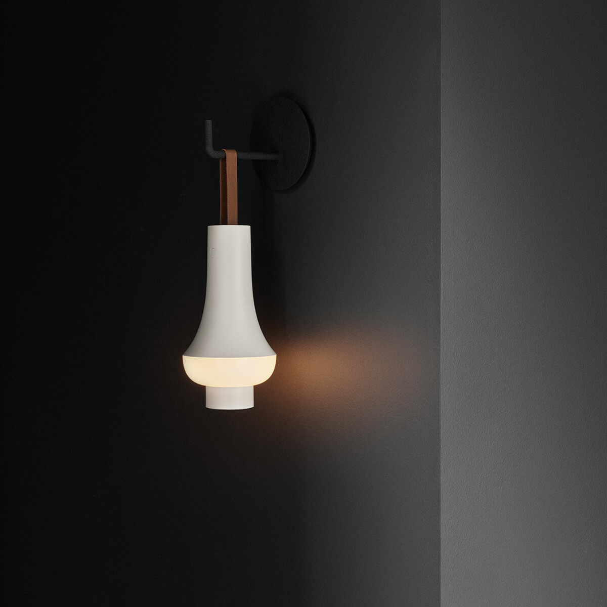 Louis Poulsen Tomoshi Portable LED Akkuleuchte, weiß matt (20 % Lichtstärke)