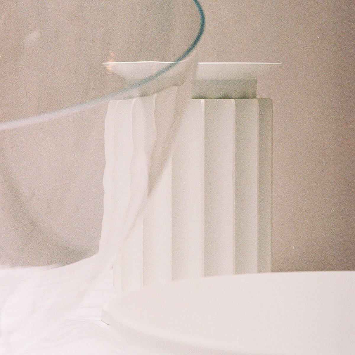 Flos Taccia Small LED Tischleuchte, weiß matt, Bestandteile (©Flos)