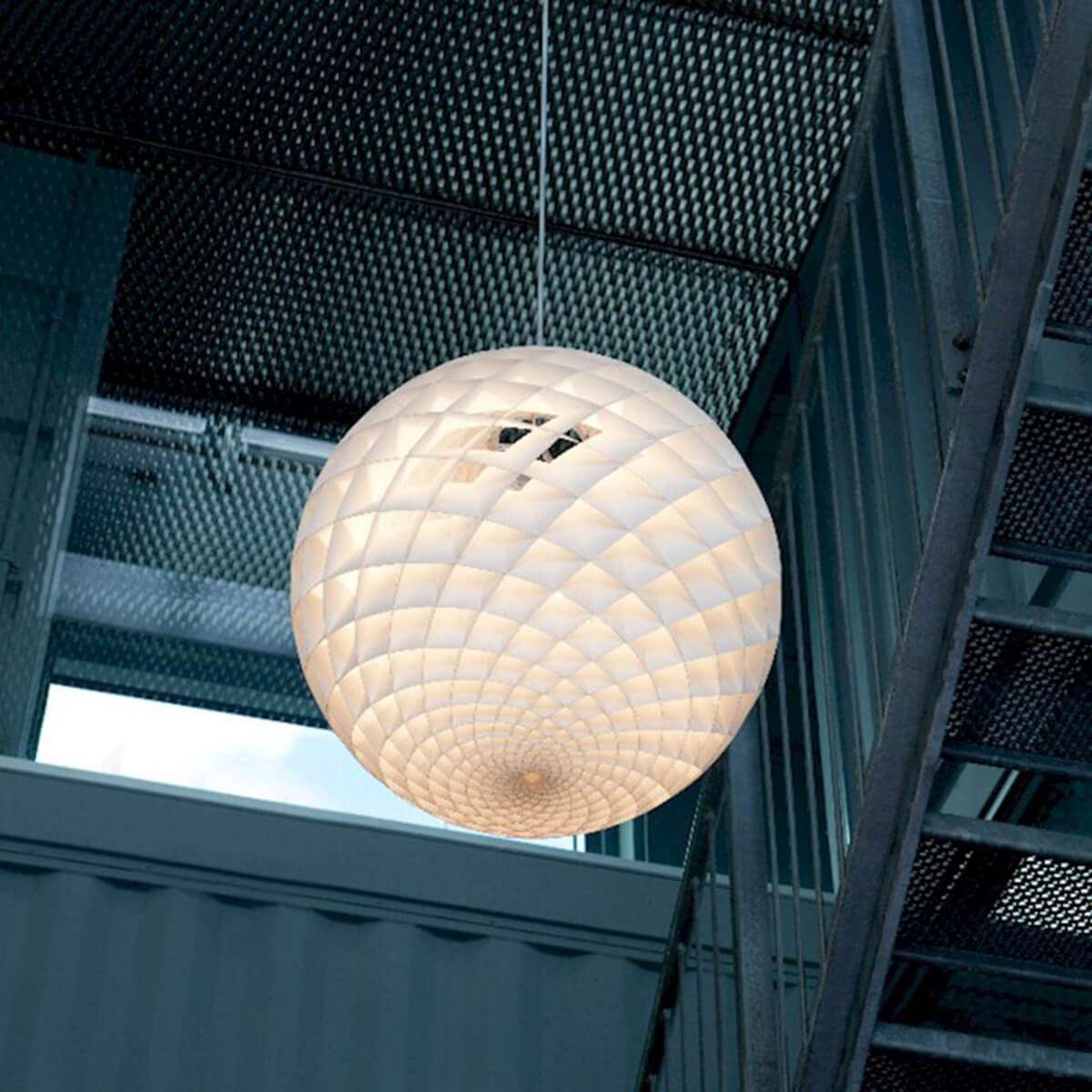 314-louis-poulsen-patera-pendelleuchte-weiss-matt-ambiente-18-1200x1200 Louis Poulsen Patera LED Pendelleuchte, weiß matt