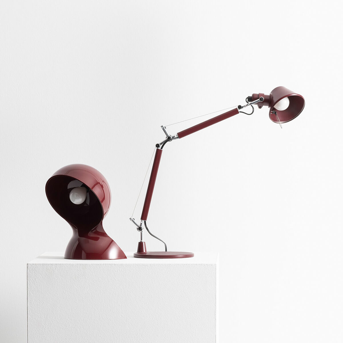 Tolomeo Micro Tavolo Ruby Red Collection