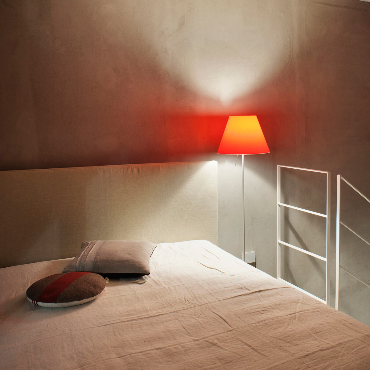 Luceplan Costanza Terra Fix mit Schalter, Alu, Schirm: johannisbeerrot