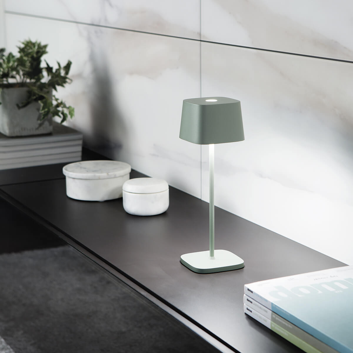 Zafferano AiLati Ofelia Pro LED Akkuleuchte, salbeigrün