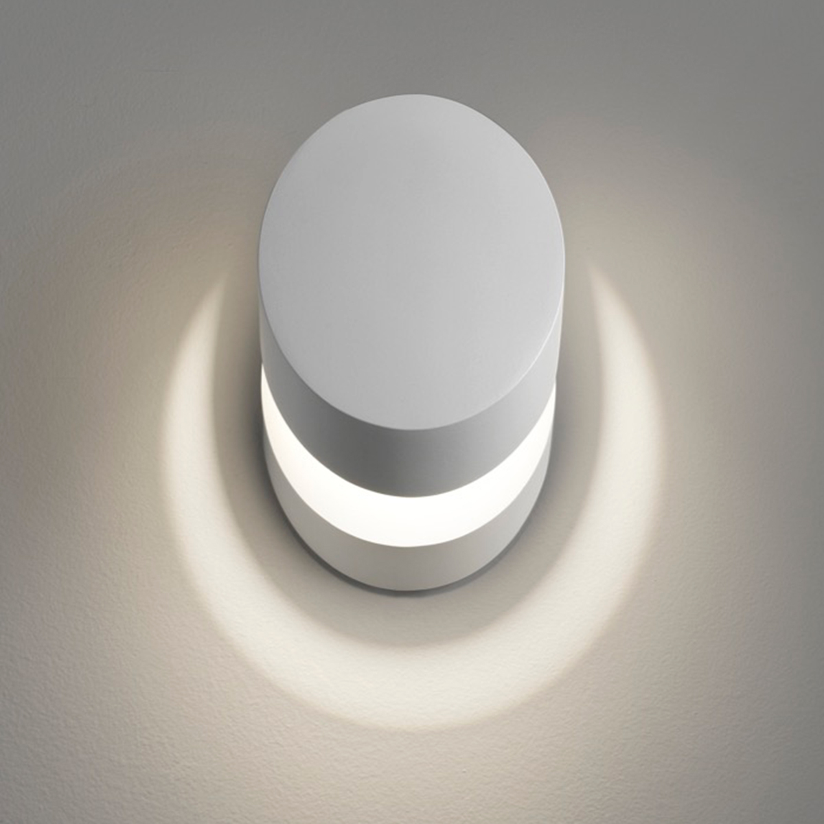 Pin-Up LED Wand- / Deckenleuchte