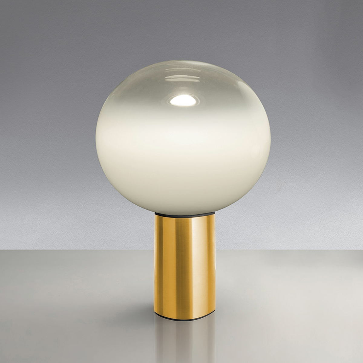 Artemide Laguna Tavolo, Struktur: Messing, Rückläufer, Ø: 16 cm, Diffusor transparent