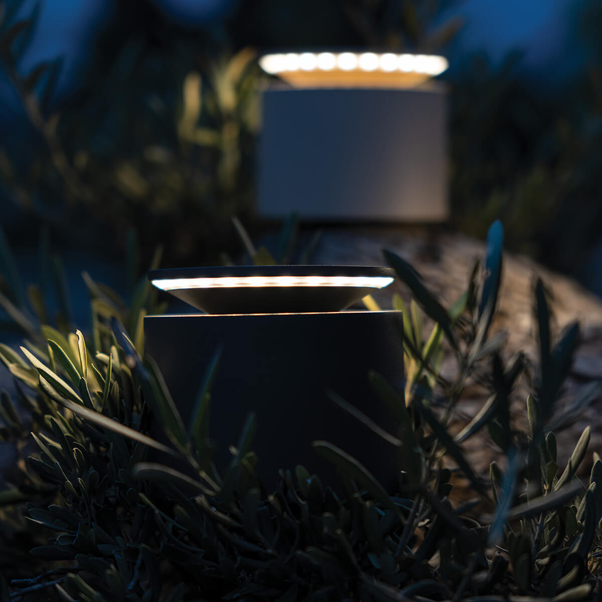 Zafferano AiLati Push-up Pro LED Akkuleuchte, sandfarben und dunkelgrau