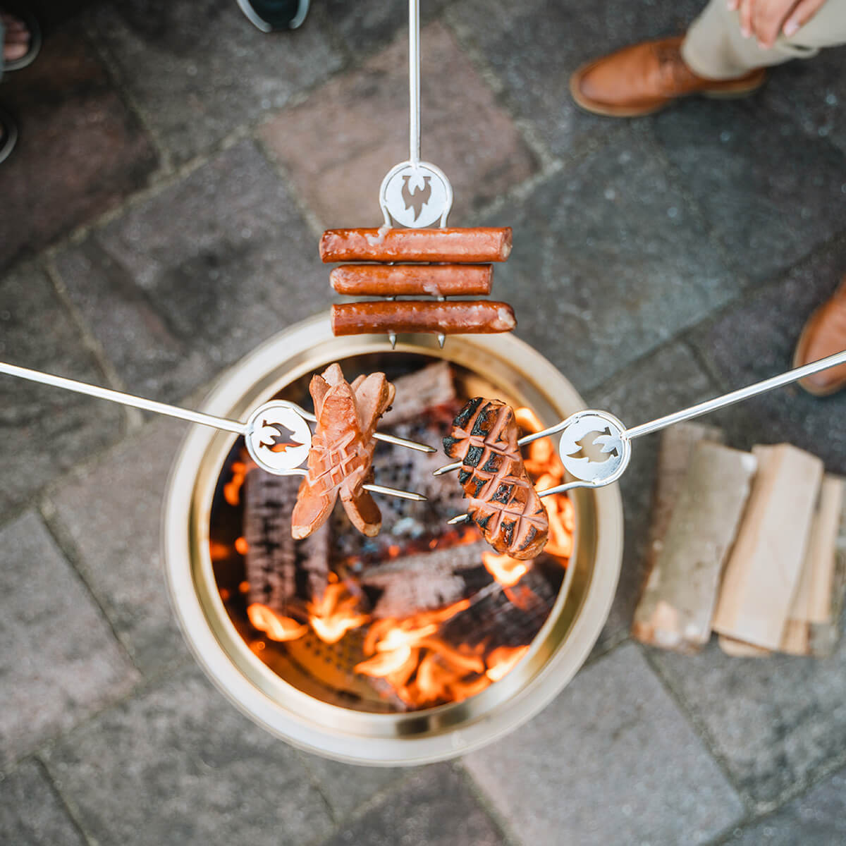 Solo Stove Bonfire 2.0 Feuerschale mit Standfuß & Surround, Premium-Set, Edelstahl