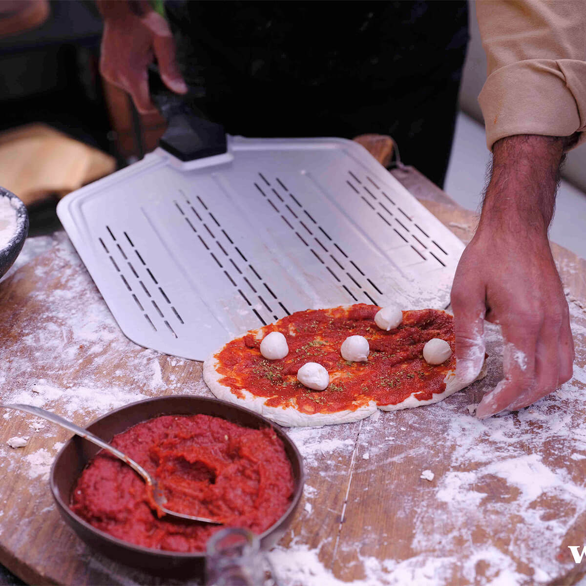 Witt Aluminium Pizza-Schieber, 14 Zoll / 36 cm