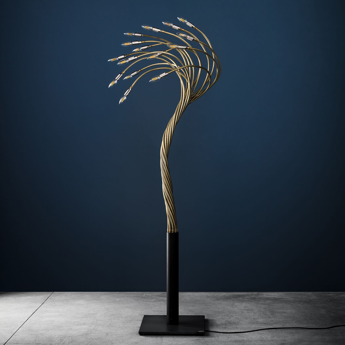 Catellani & Smith Sottovento 15 Stehleuchte, Flexarme: Messing (ausgeschaltet) (Foto: Nava-Rapacchietta)