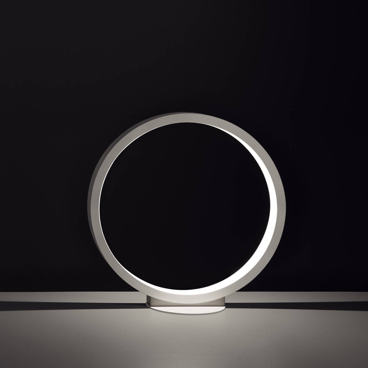 Cini & Nils Assolo43 Appoggio LED Stehleuchte, weiß