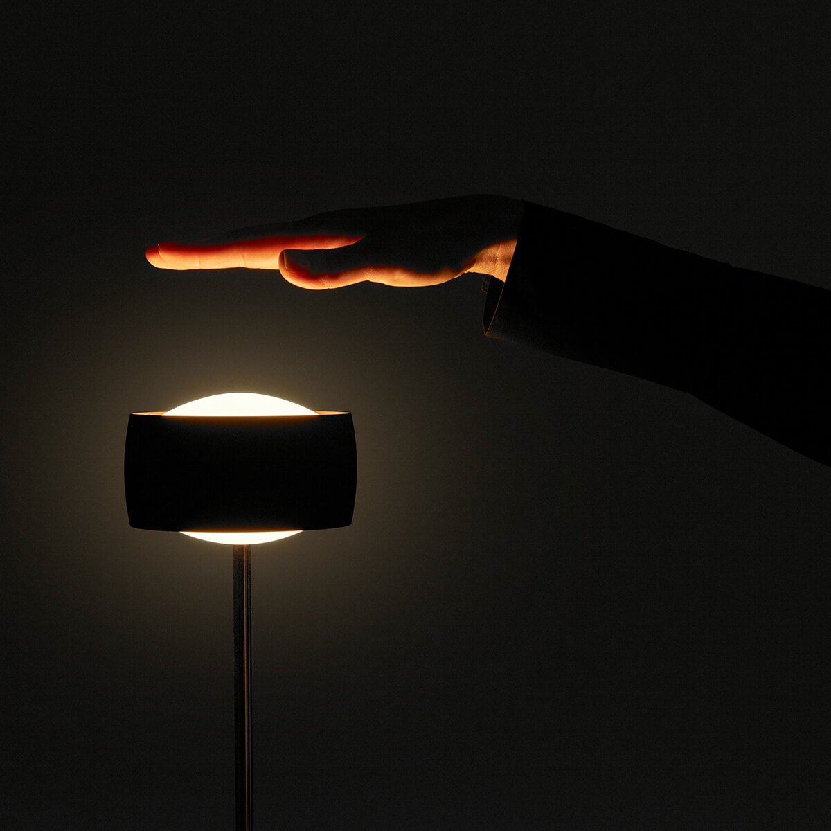 Oligo Grace LED Stehleuchte, Tunable White, Gestensteuerung