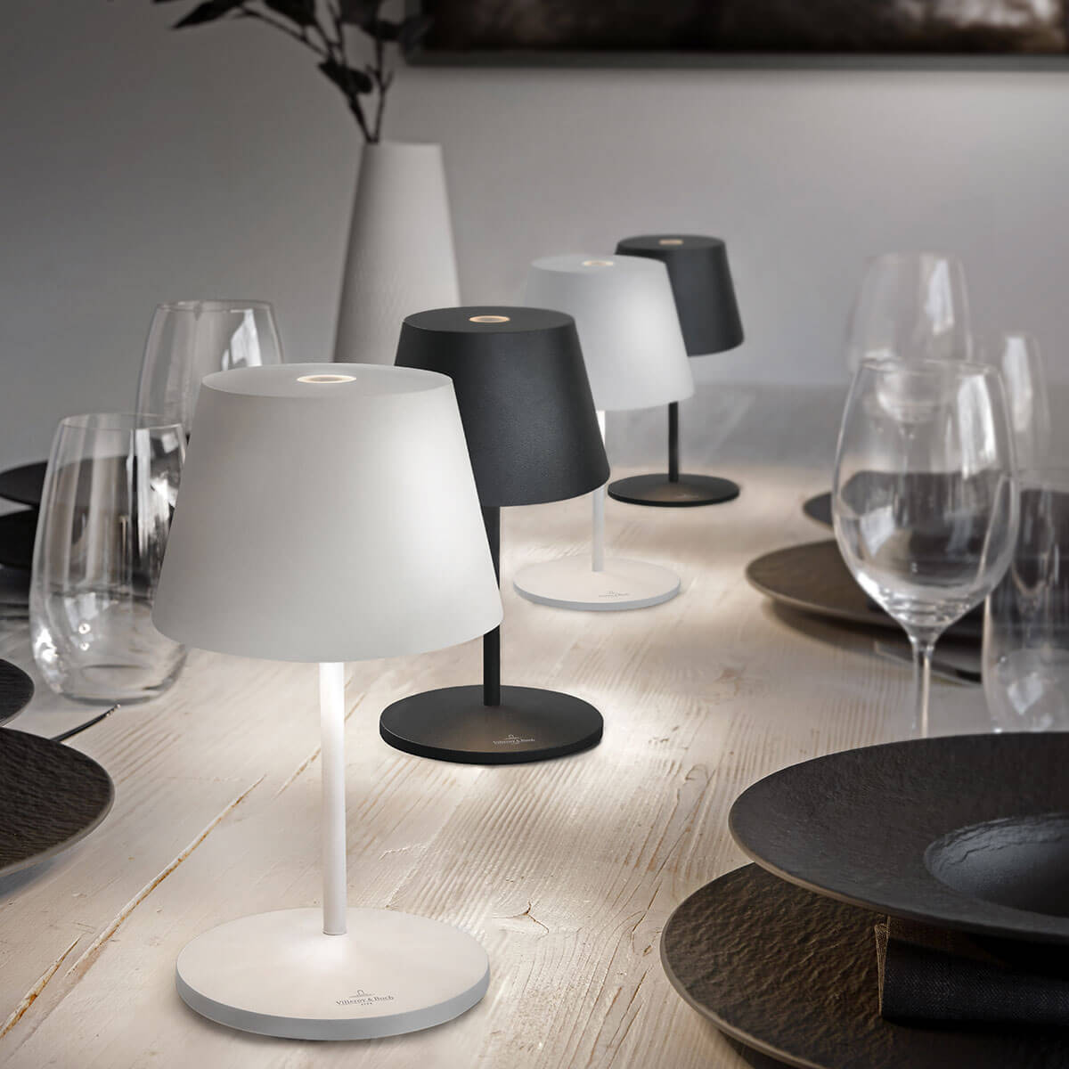 Villeroy & Boch Seoul RC LED Akkuleuchte, weiß und schwarz