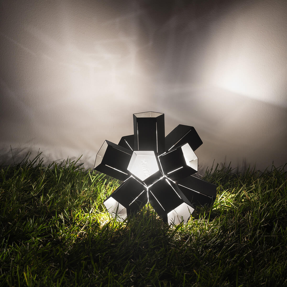 Bang Outdoor Step Light / Applique Small LED Wand- / Bodenleuchte