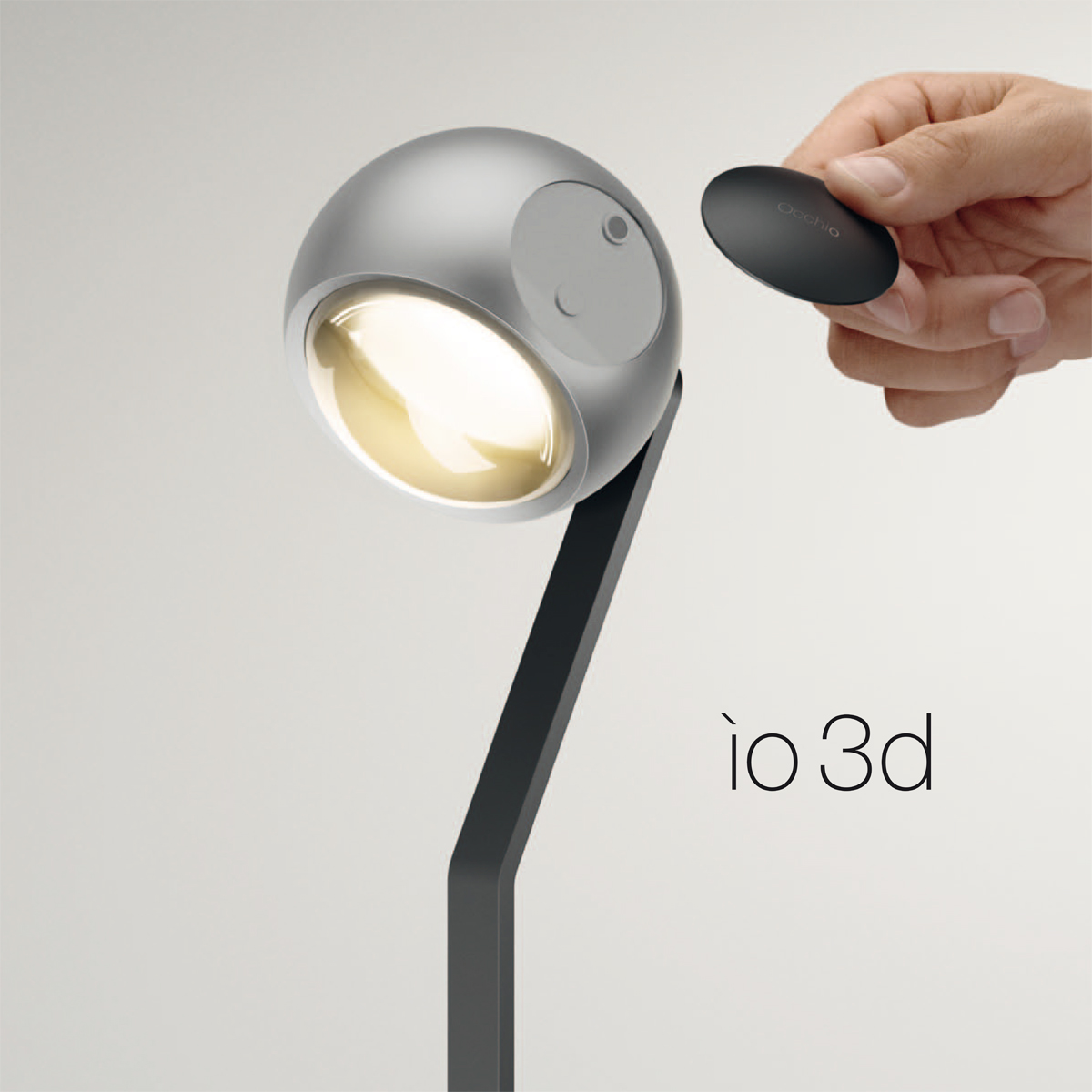 Occhio io 3d tavolo C Tischleuchte, Chrom matt, pads und body schwarz matt (auf Anfrage erhältlich)