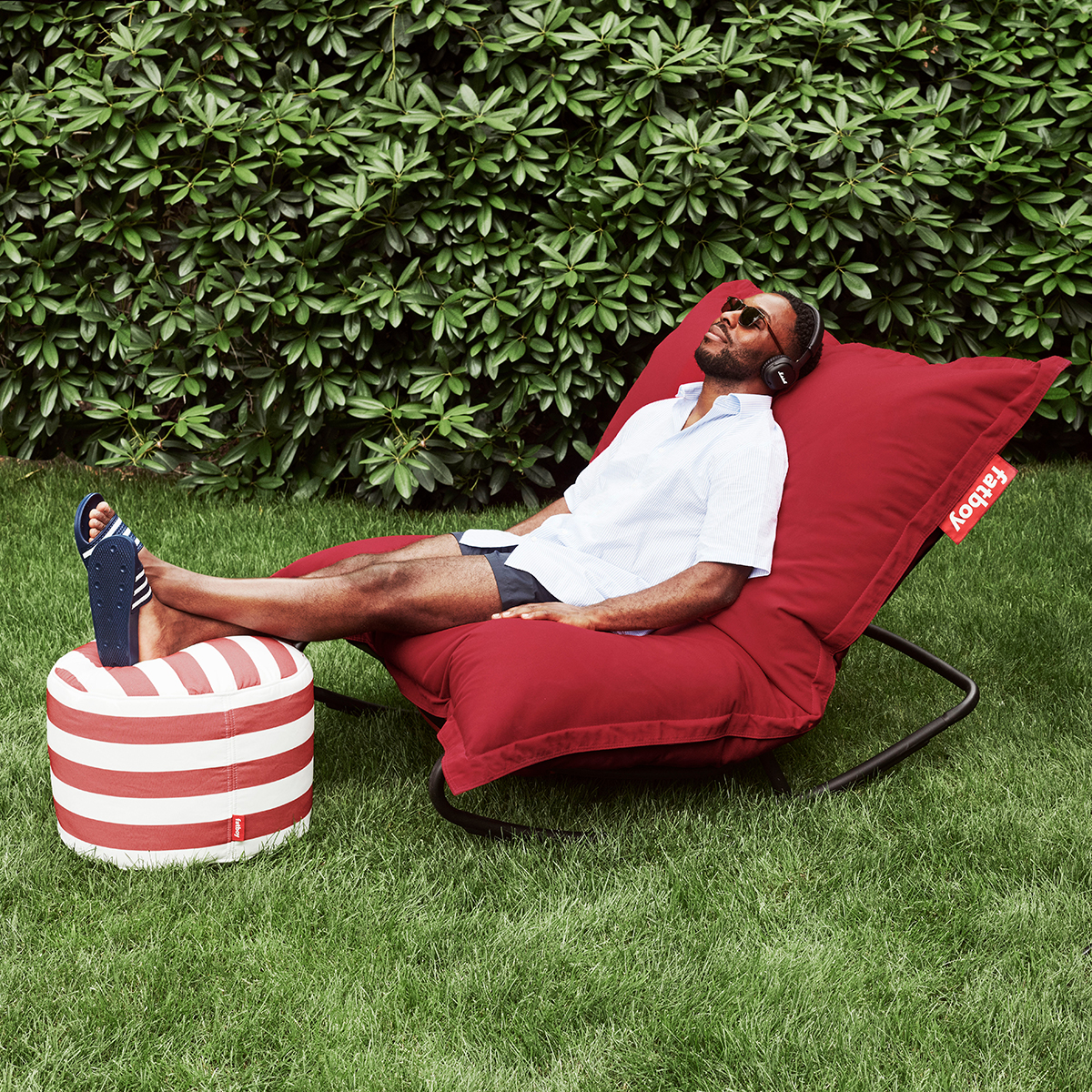 Fatboy Rock 'n Roll Schaukelstuhl, schwarz, mit dem Fatboy Original Stonewashed Sitzsack (separat erhältlich)