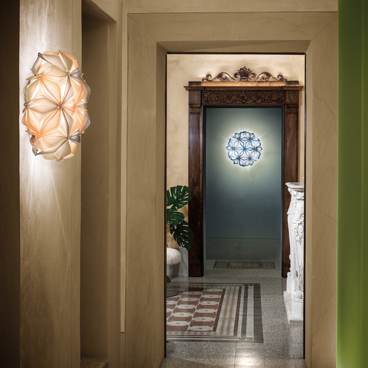 223-slamp-la-vie-ceiling-wall-medium-amber-blue-ambiente-1200x1200 Slamp La Vie Ceiling / Wall Medium, amber und blue (blau)