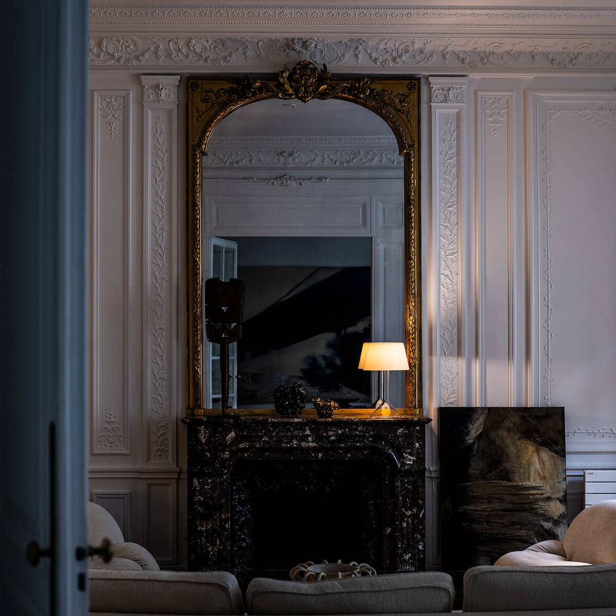 Foscarini Chapeaux V LED Tavolo, bianco caldo (warmweiß) (eingeschaltet)