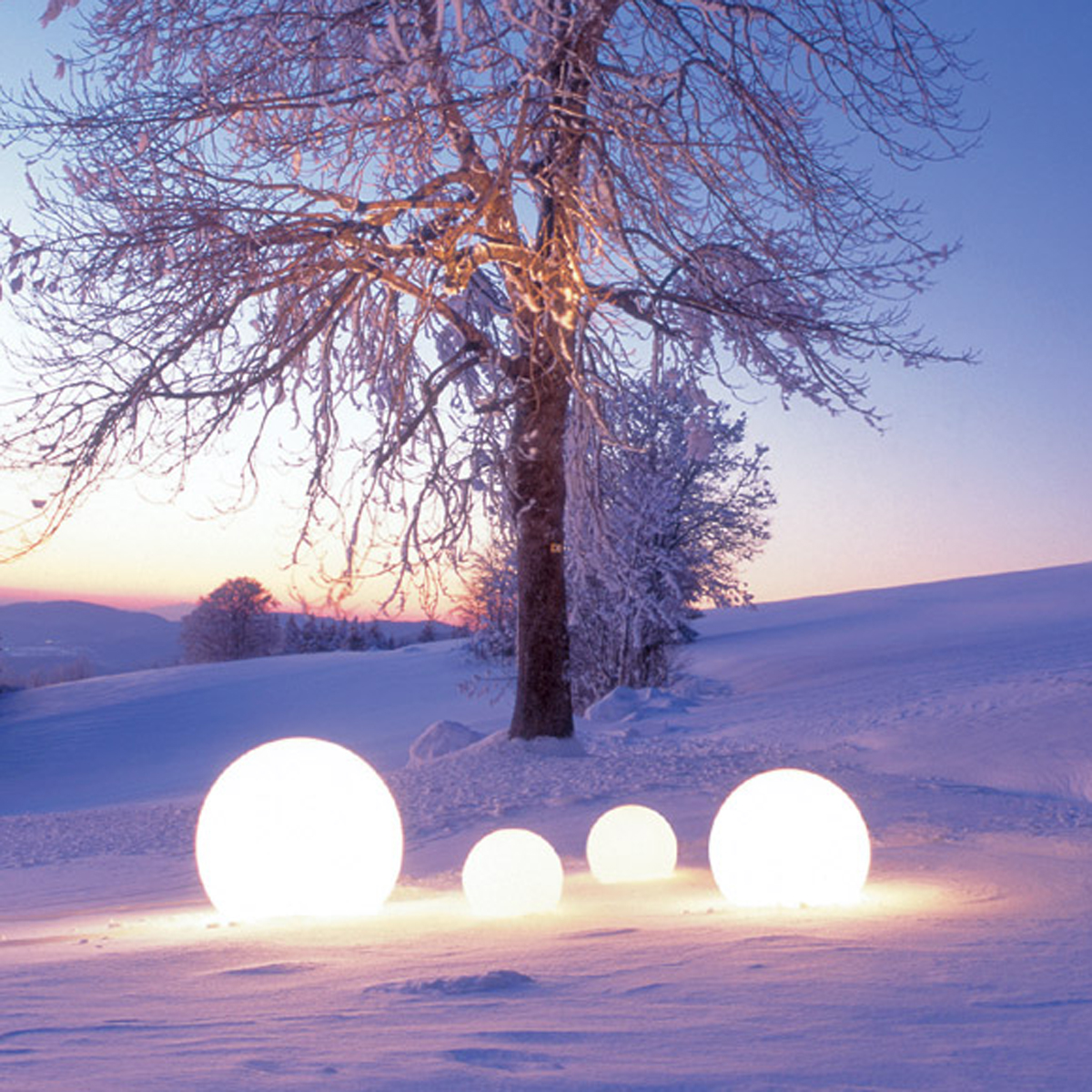 Moonlight Vollkugel MBG mit Eingrabsockel, Ø: 35 cm, Ø: 55 cm und Ø: 75 cm, weiß