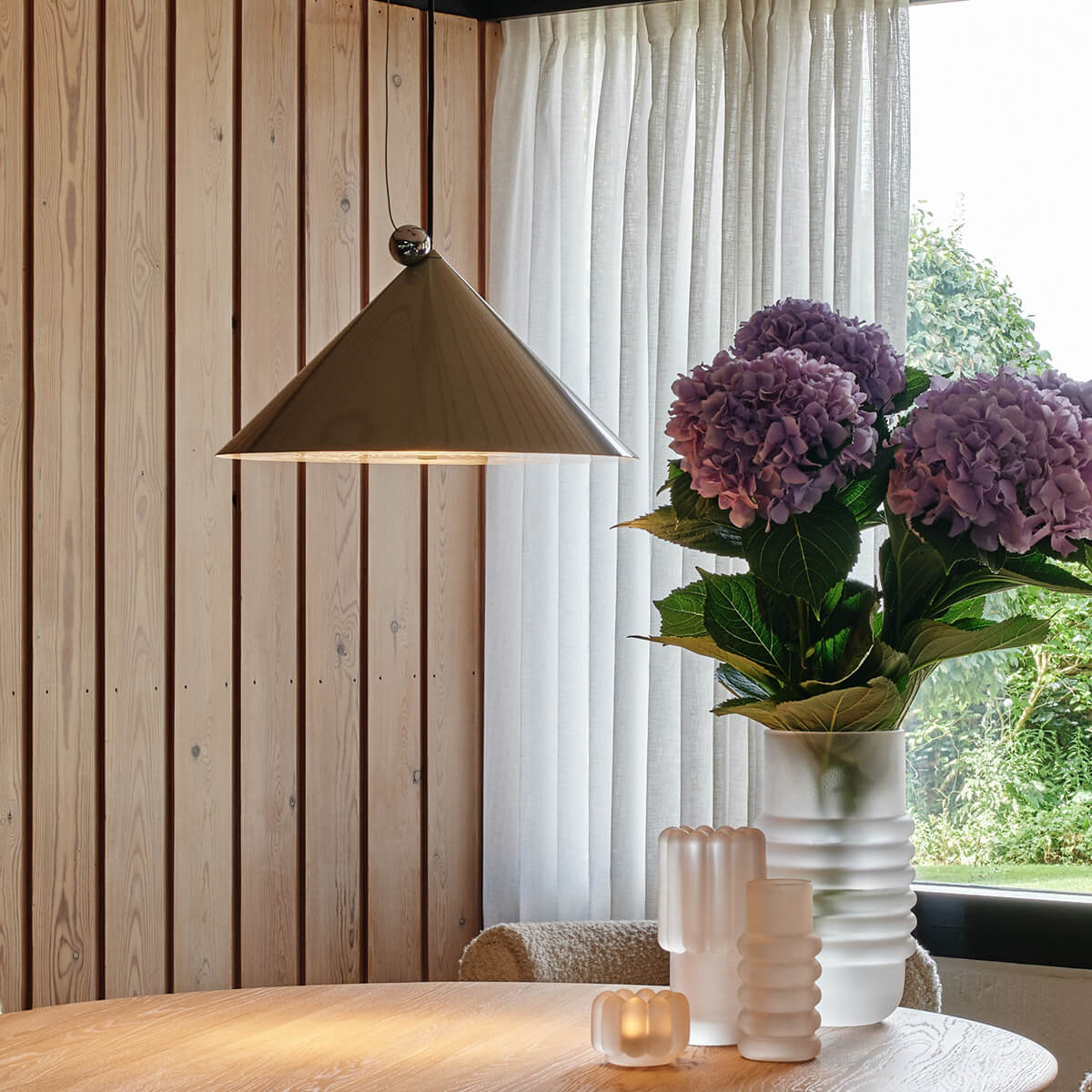Pose Large Pendant LED Pendelleuchte