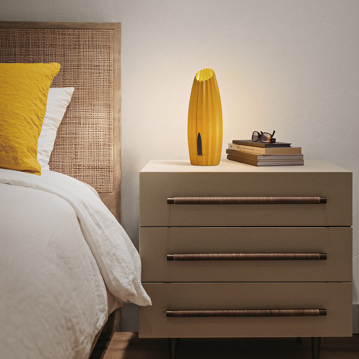 Fabas Luce Nadine Tischleuchte, senffarben