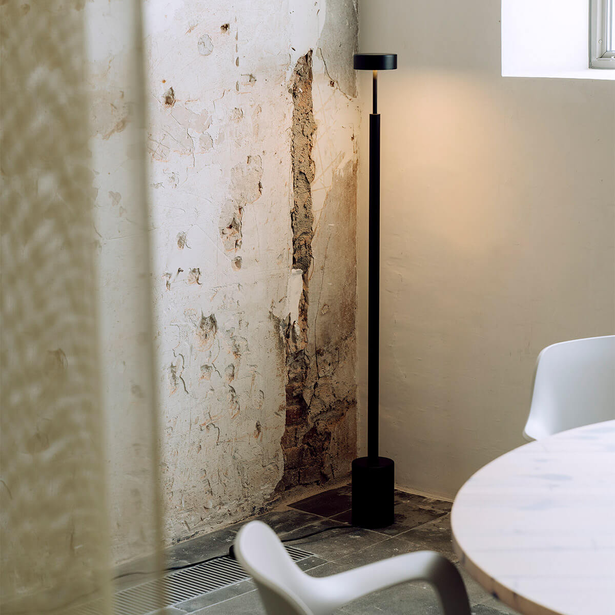 Milan Peak LED Stehleuchte, Höhe: 130 cm, schwarz matt