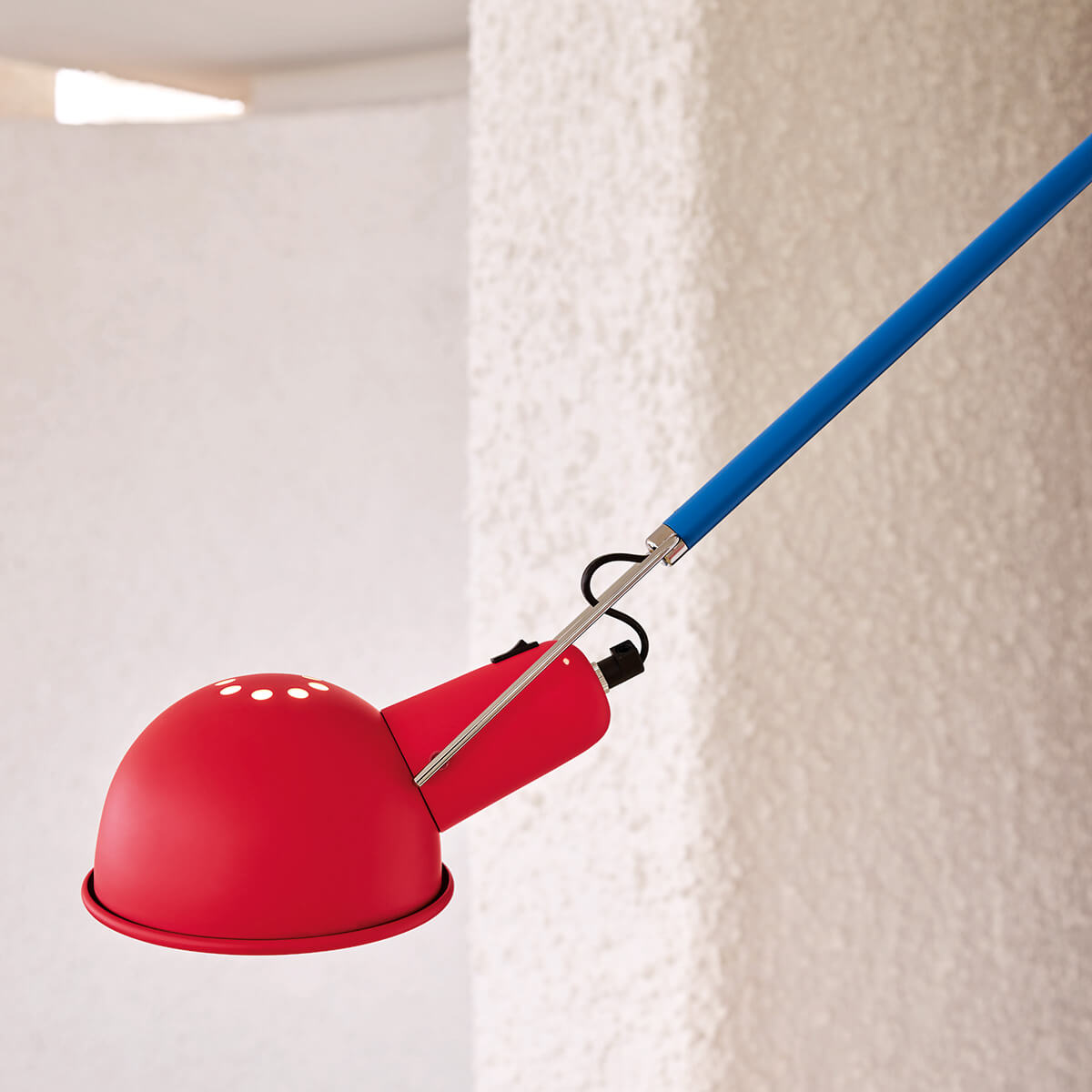 Flos 265 Chromatica Wandleuchte, multicolor (©Omar Sartor)