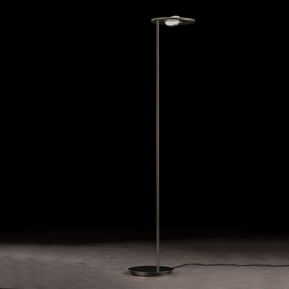 Holtkötter Nova Oog LED Deckenfluter, Platin