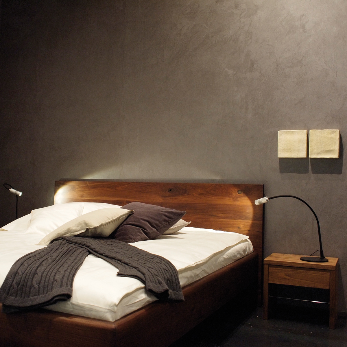 Oligo A Little Bit LED Tischleuchte, schwarz matt, Kopf: Chrom matt