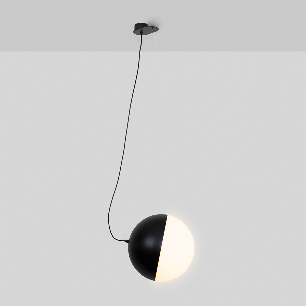 Milan Half Pendelleuchte, 1-flg., Ø 35 cm, schwarz