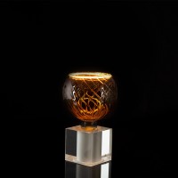 Sompex Cubic Tischleuchte mit Segula LED Floating Globe 150 twisted smokey grau, Acryl (inbegriffen) (©Leuchtenland.com)
