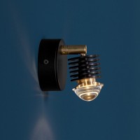 Catellani & Smith EC 301 LED Wandleuchte, schwarz / Messing (Foto: Nava-Rapacchietta)