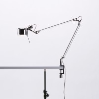 Serien.lighting Job Table LED Tischleuchte, Edelstahl poliert, mit Tischklemme