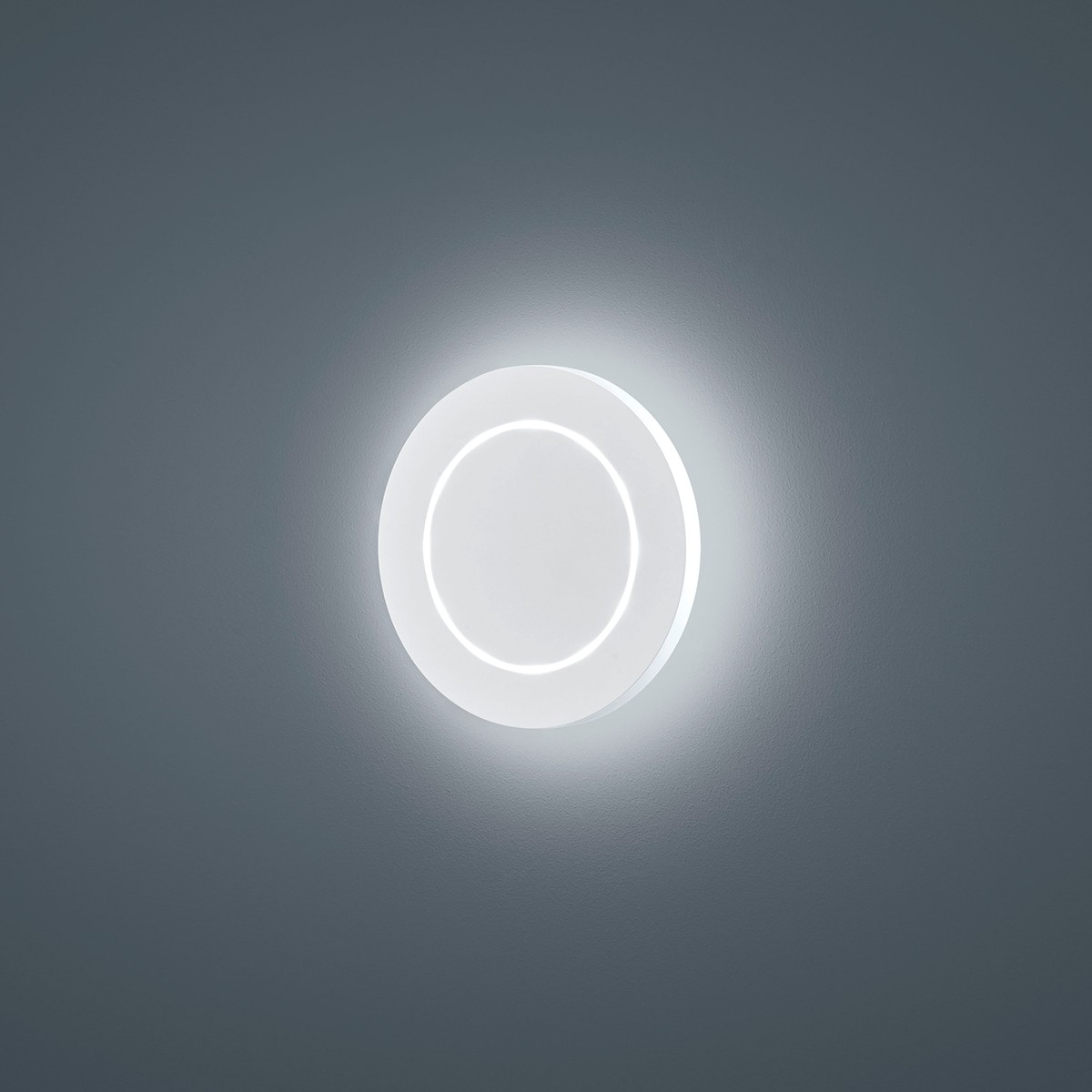 Helestra Fogo LED Außenwandleuchte, rund, weiß matt